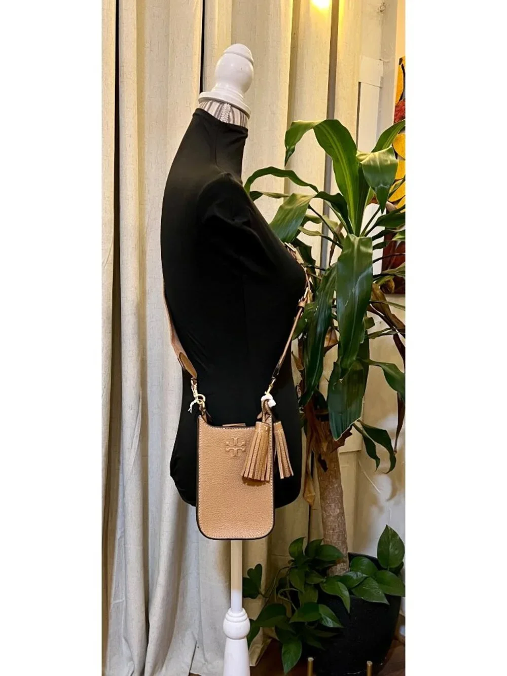 AUTHENTIC TORY BURCH CAMEL THEA CROSSBODY